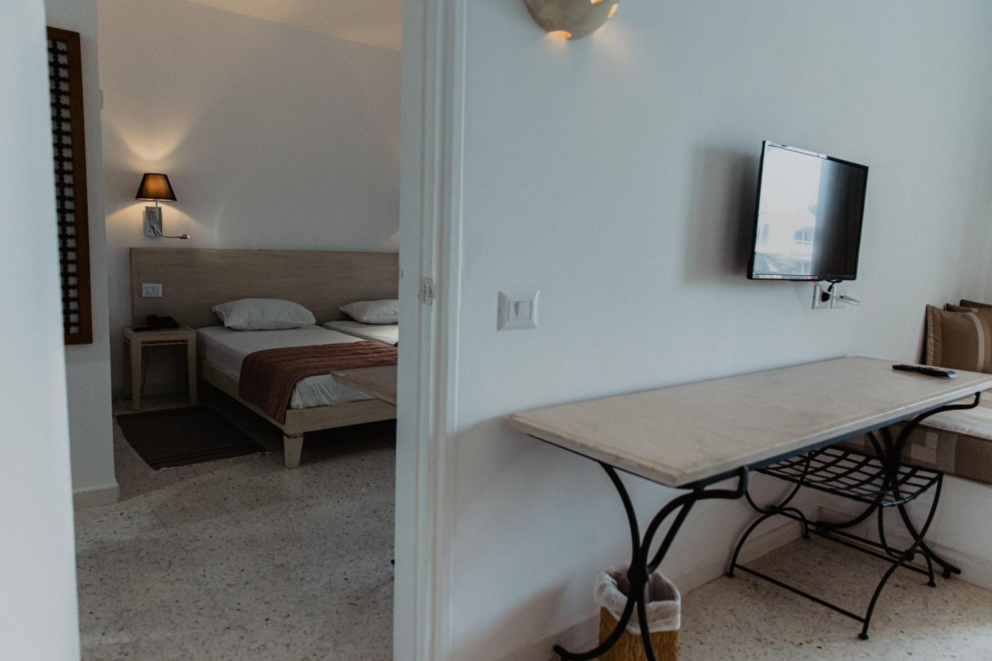 Hotel Bougainvillier Djerba Taguermess ภายนอก รูปภาพ