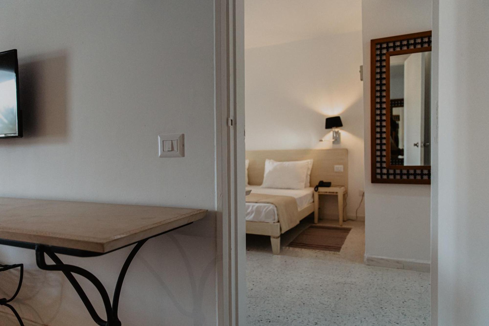 Hotel Bougainvillier Djerba Taguermess ภายนอก รูปภาพ