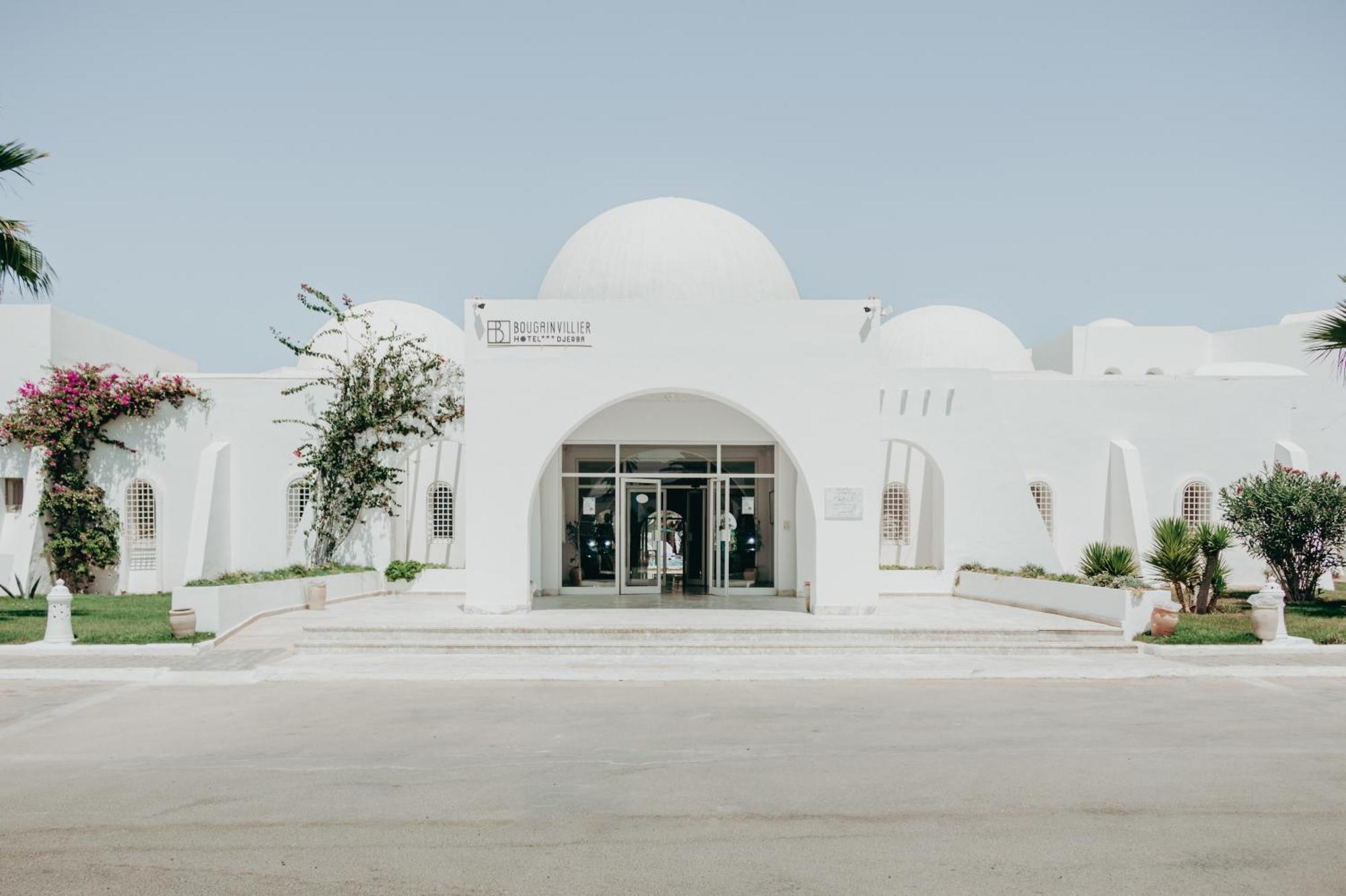 Hotel Bougainvillier Djerba Taguermess ภายนอก รูปภาพ