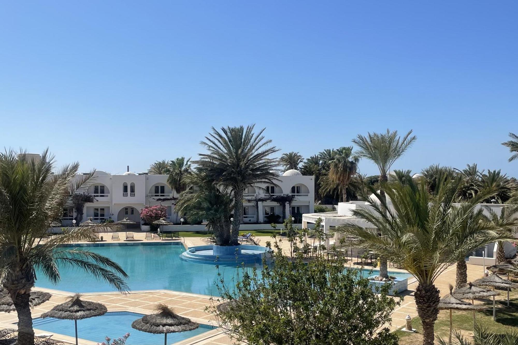 Hotel Bougainvillier Djerba Taguermess ภายนอก รูปภาพ